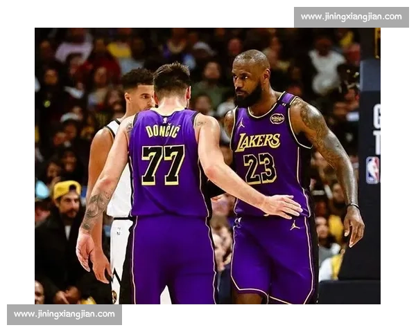 湖人对阵开拓者今日焦点战詹姆斯领衔冲击西部排名关键一役